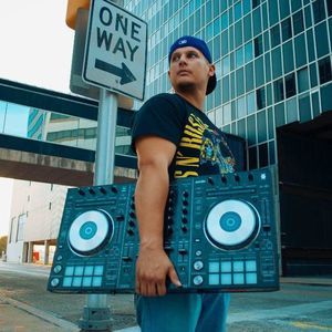 Meet your Posher, Bobby